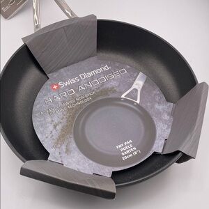 Diamond Supply Co. Gray Hard Anodized Pan